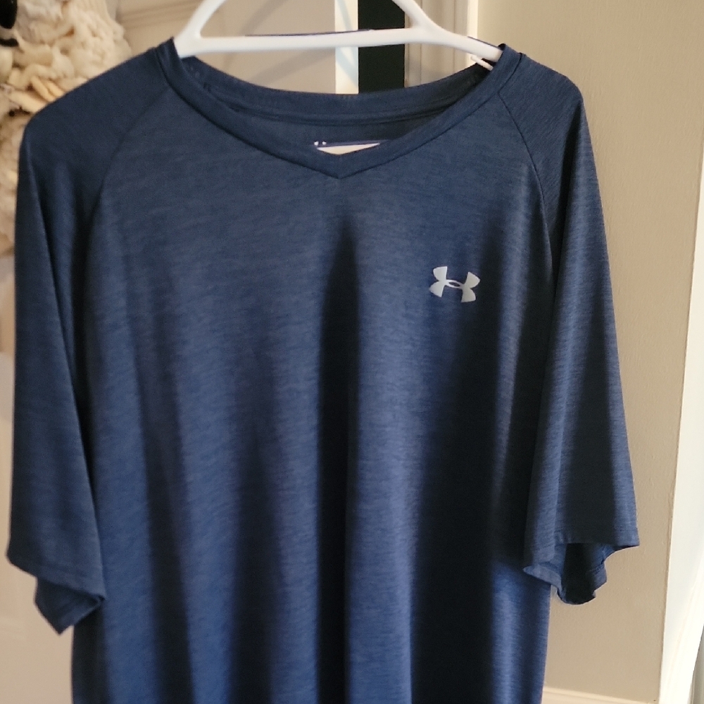 Under Armour Navy Performance Tee
